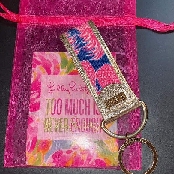 Lilly Pulitzer Accessories - 💕Lilly Pulitzer Pink Pineapple Key Ring💕